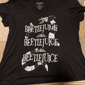 beetlejuice v neck